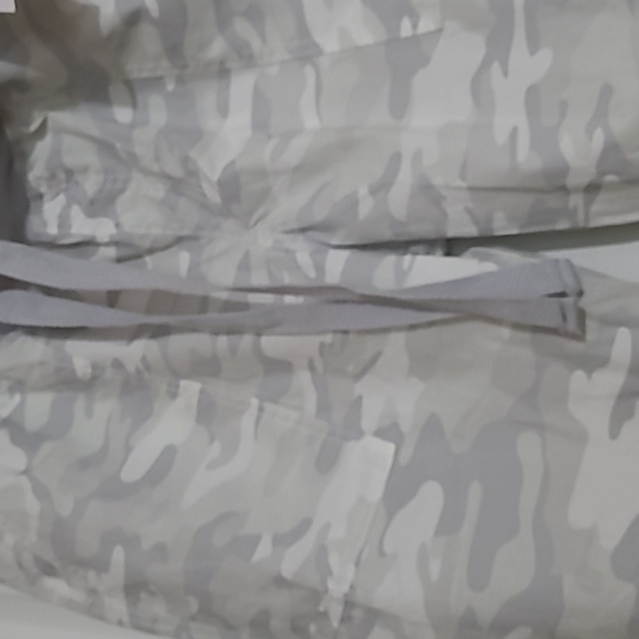 NEW WITH TAGS CK XL WORKOUT PANTS - Picture 5 of 6